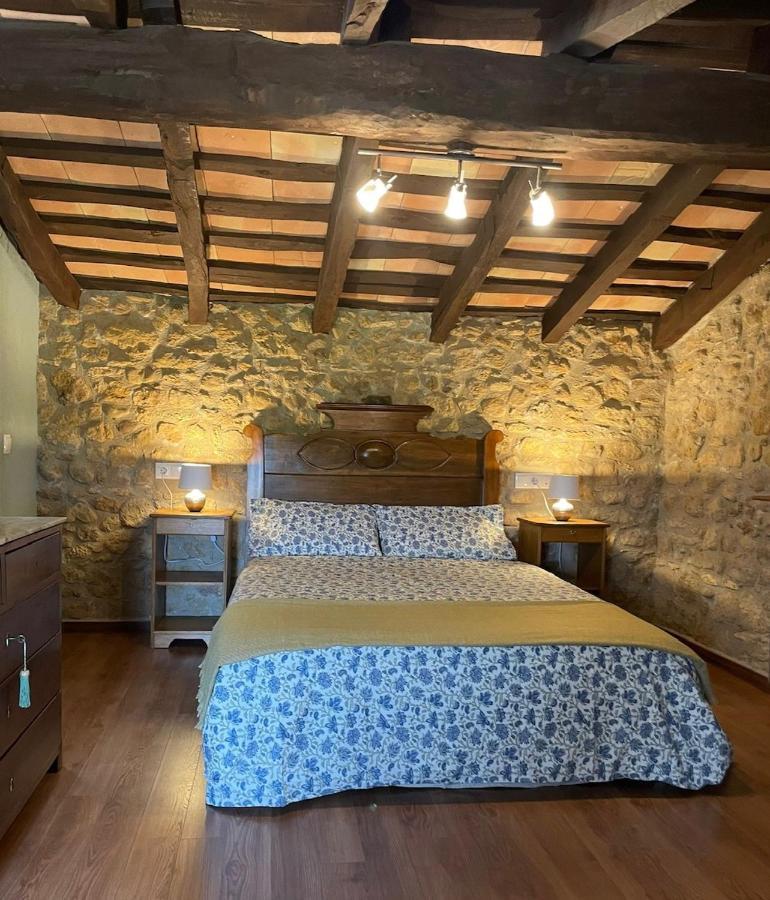 Mas Feliu Turismo Rural Allotjament i esmorzar Pujals Dels Cavallers
